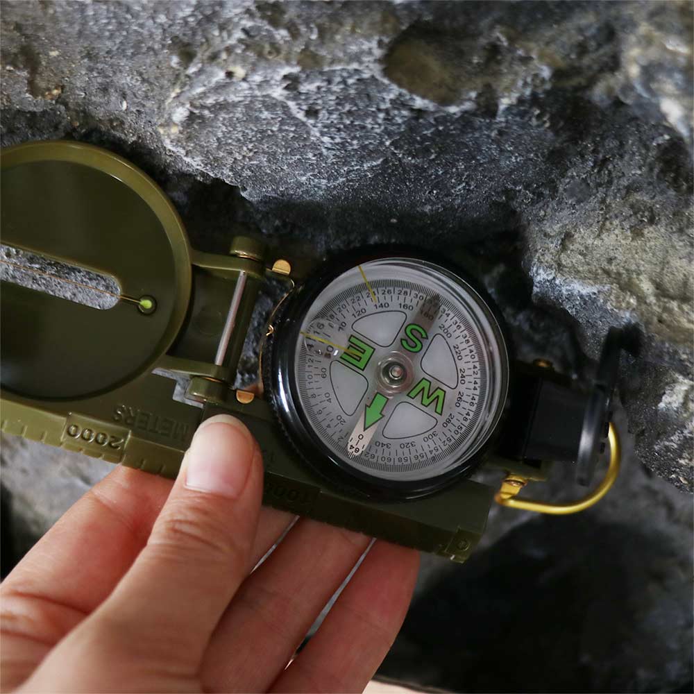 Compass Lensatic - Wodoodporny, profesjonalny kompas, wykonany z metalu,